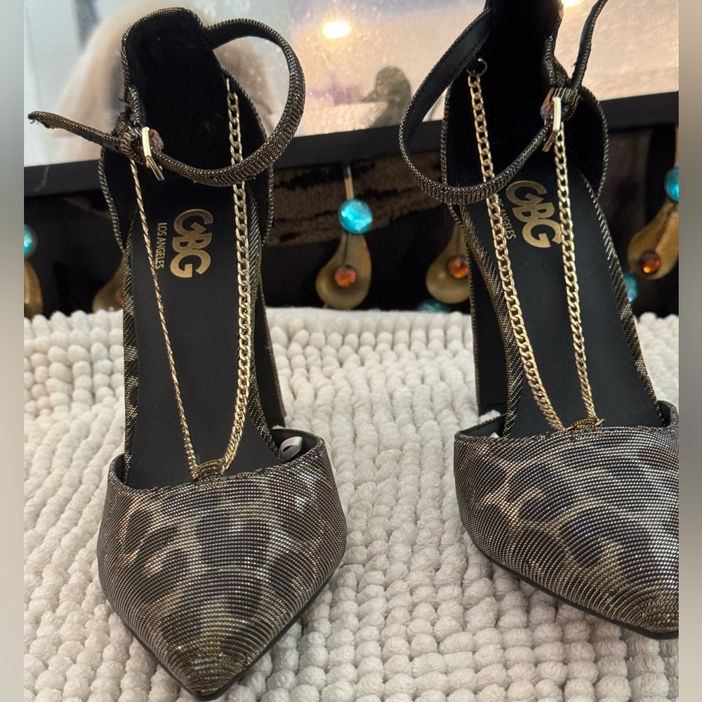 GBG Los Angeles size 7.5 heels
